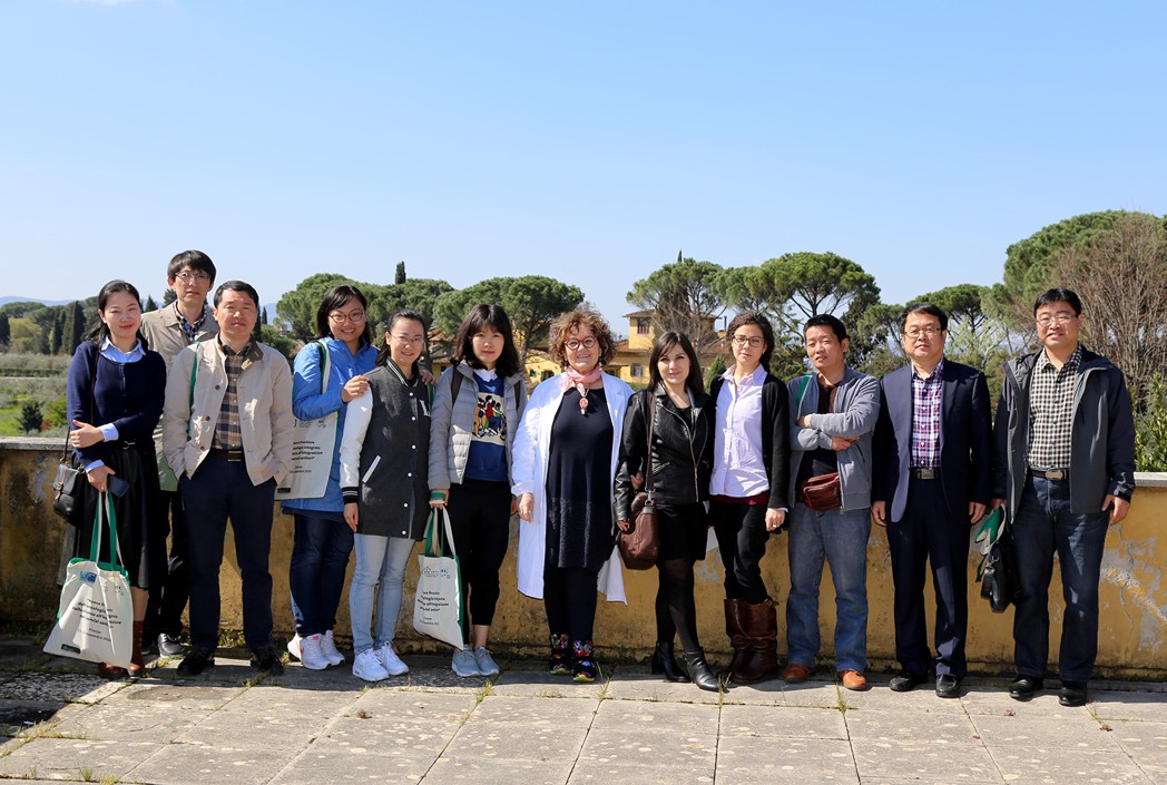 Collaborazioni 9 - Sonia Baccetti Agopuntura 2016: 4 TCM Doctors from: Jiangsu Province Hospital of TCM Shiyan Taihe Hospital The Ninth People’s Hospital of Zhengzhou Deyang People's Hospital